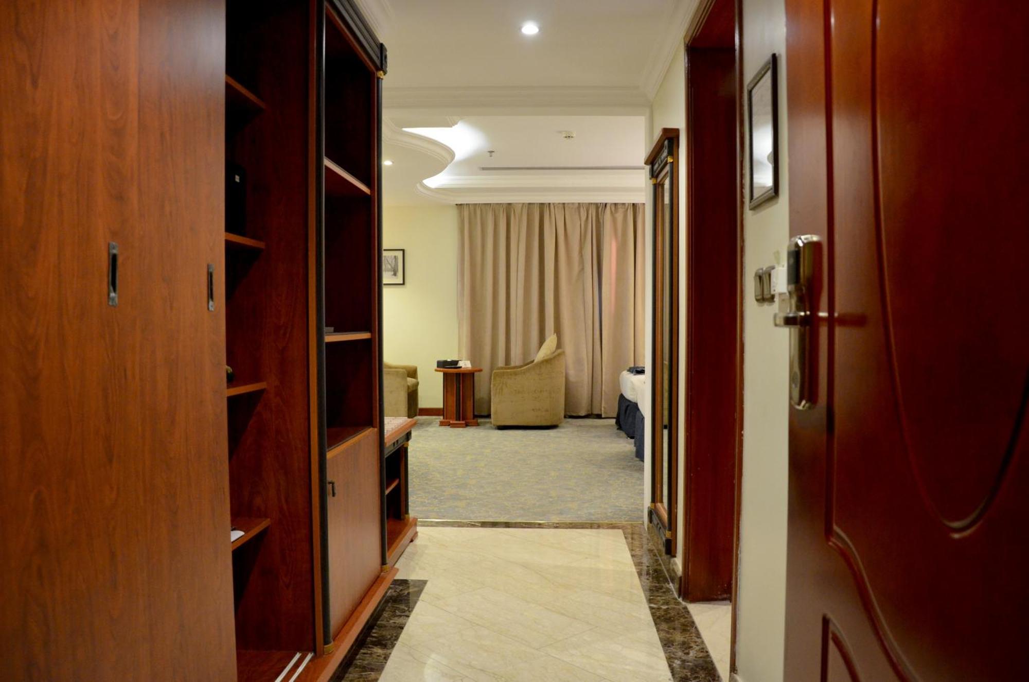 Crown Tower Hotel Al Al Jubail Dış mekan fotoğraf
