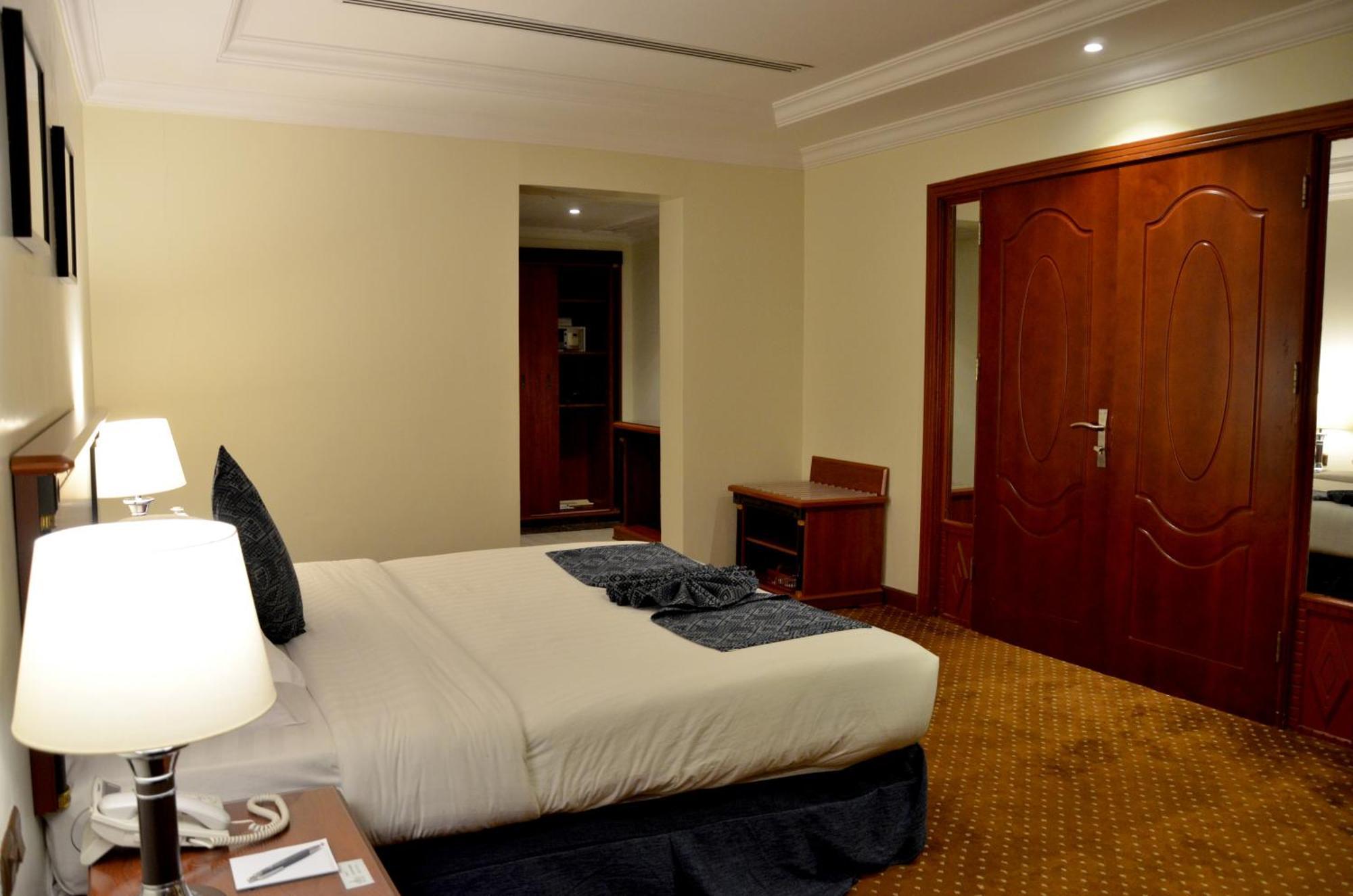 Crown Tower Hotel Al Al Jubail Dış mekan fotoğraf