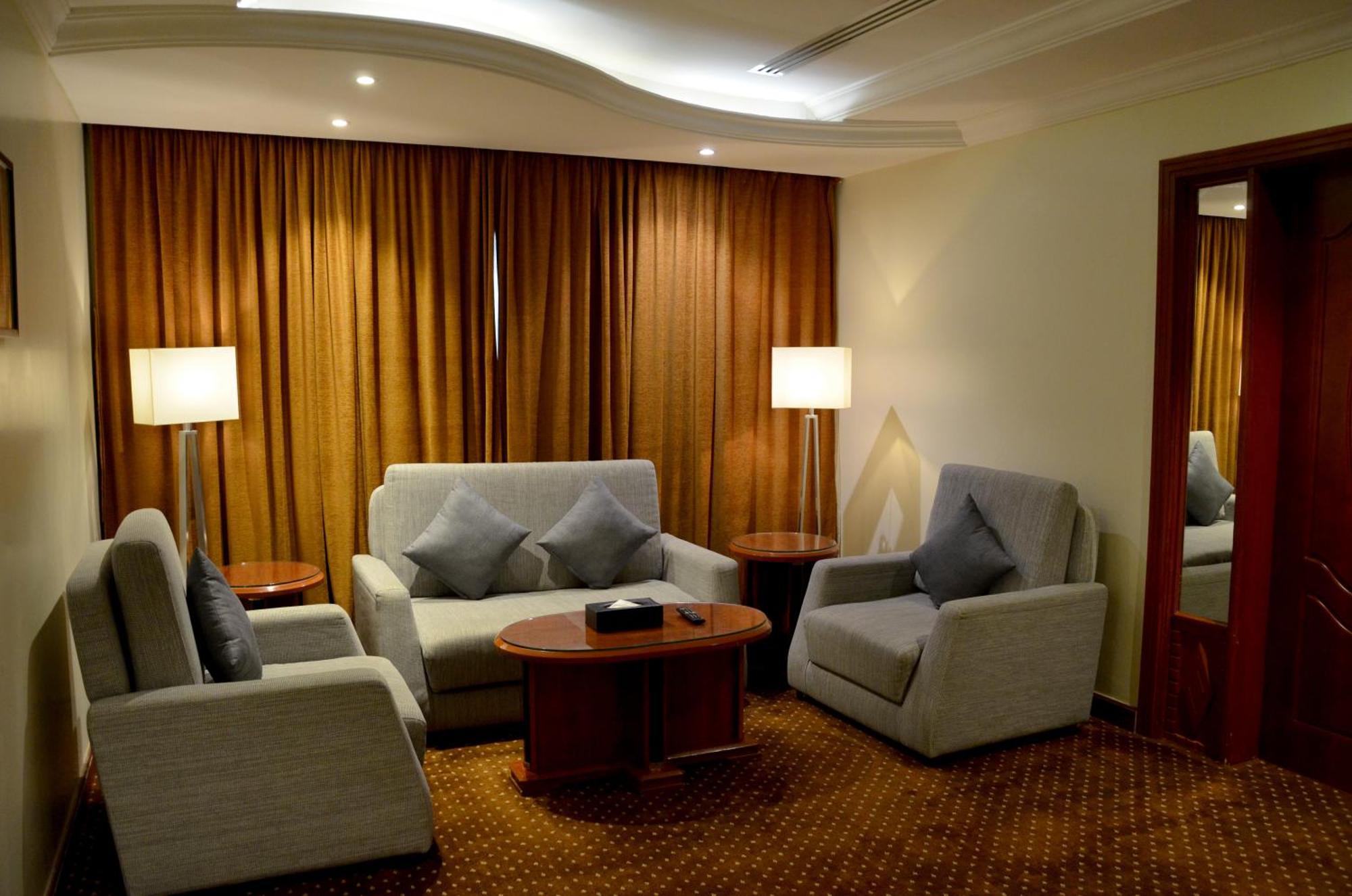 Crown Tower Hotel Al Al Jubail Dış mekan fotoğraf