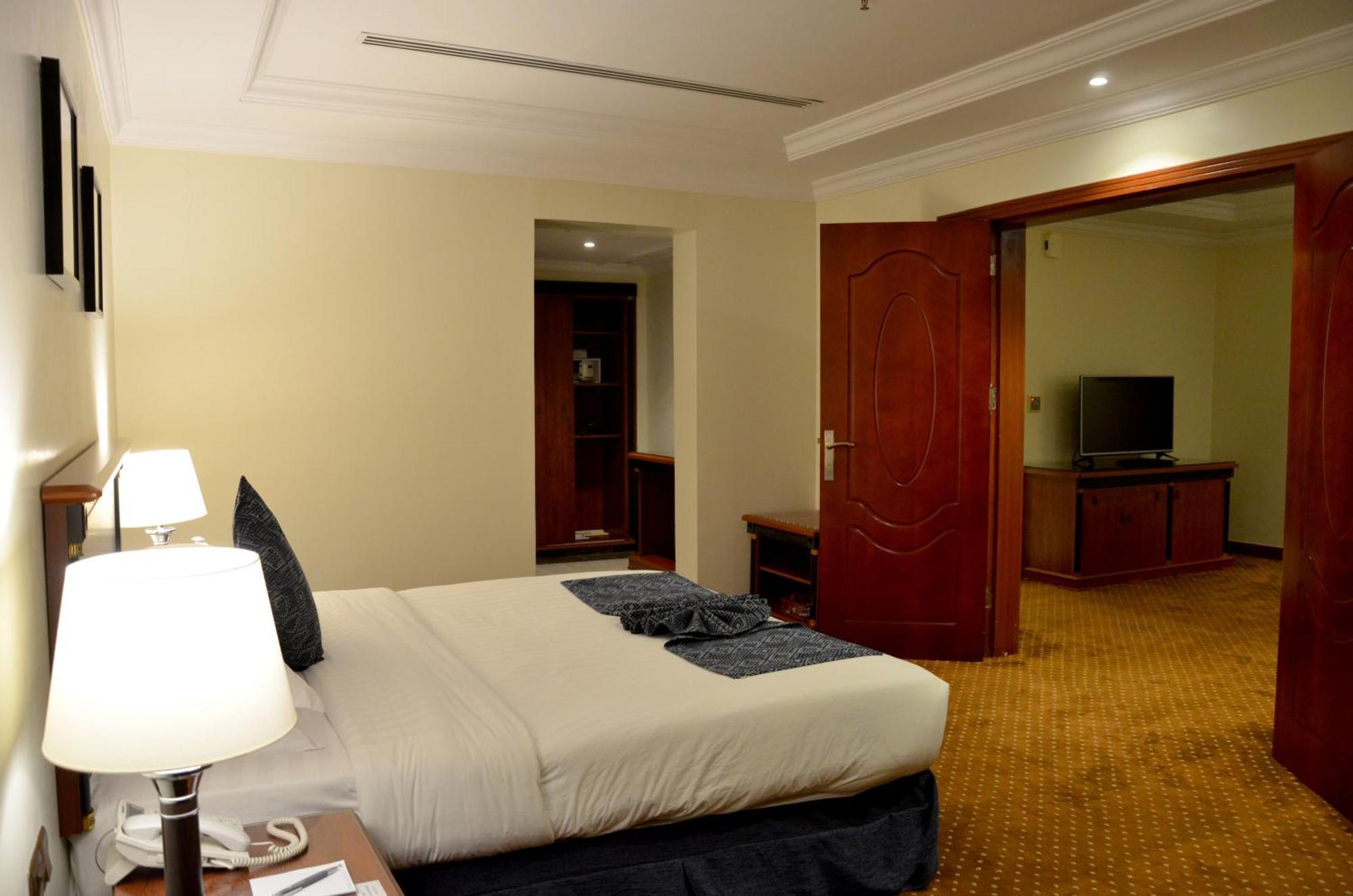 Crown Tower Hotel Al Al Jubail Dış mekan fotoğraf